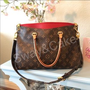 Stunning Louis Vuitton Pallas